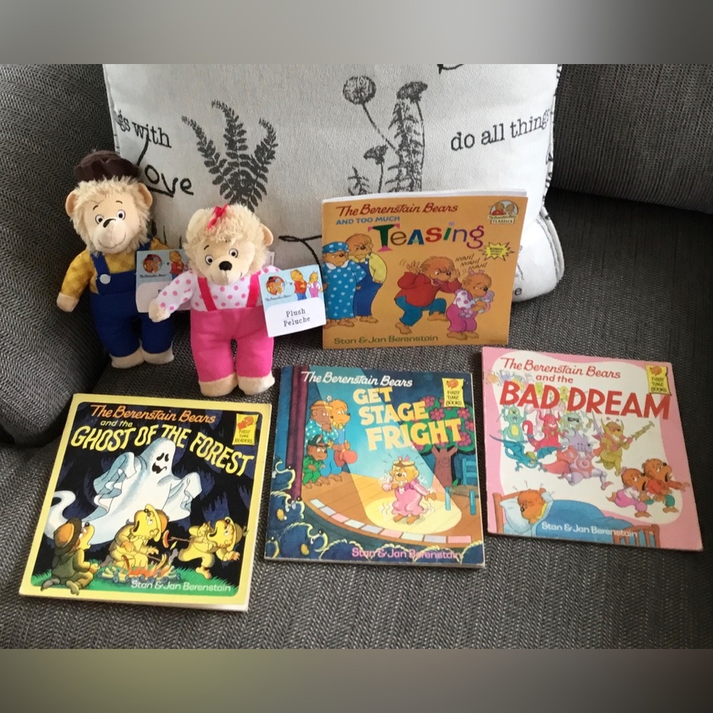 Berenstain Bears Plush (2) & Vintage Books (4) Bundle